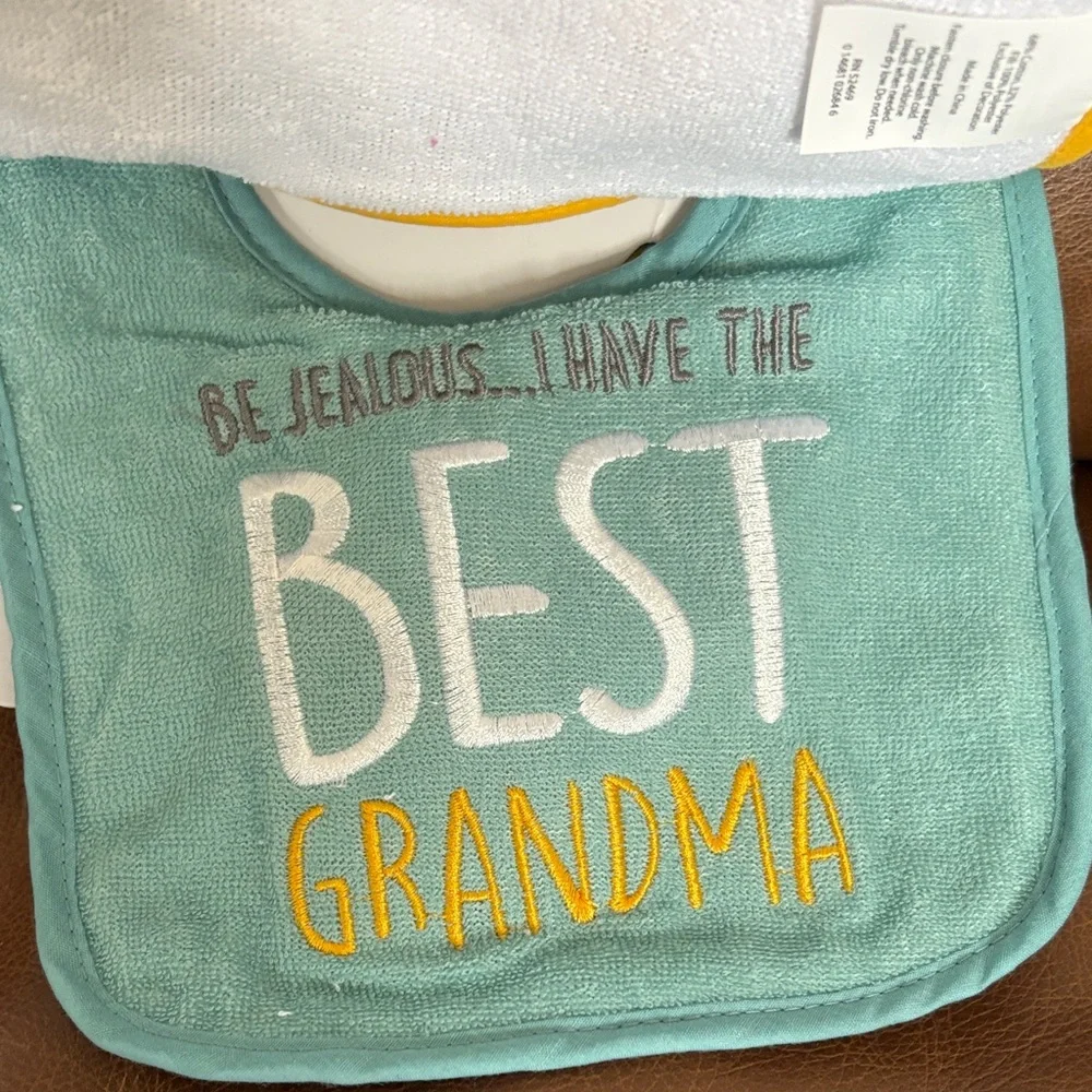 Parents Choice 4 pack Infant Bibs
